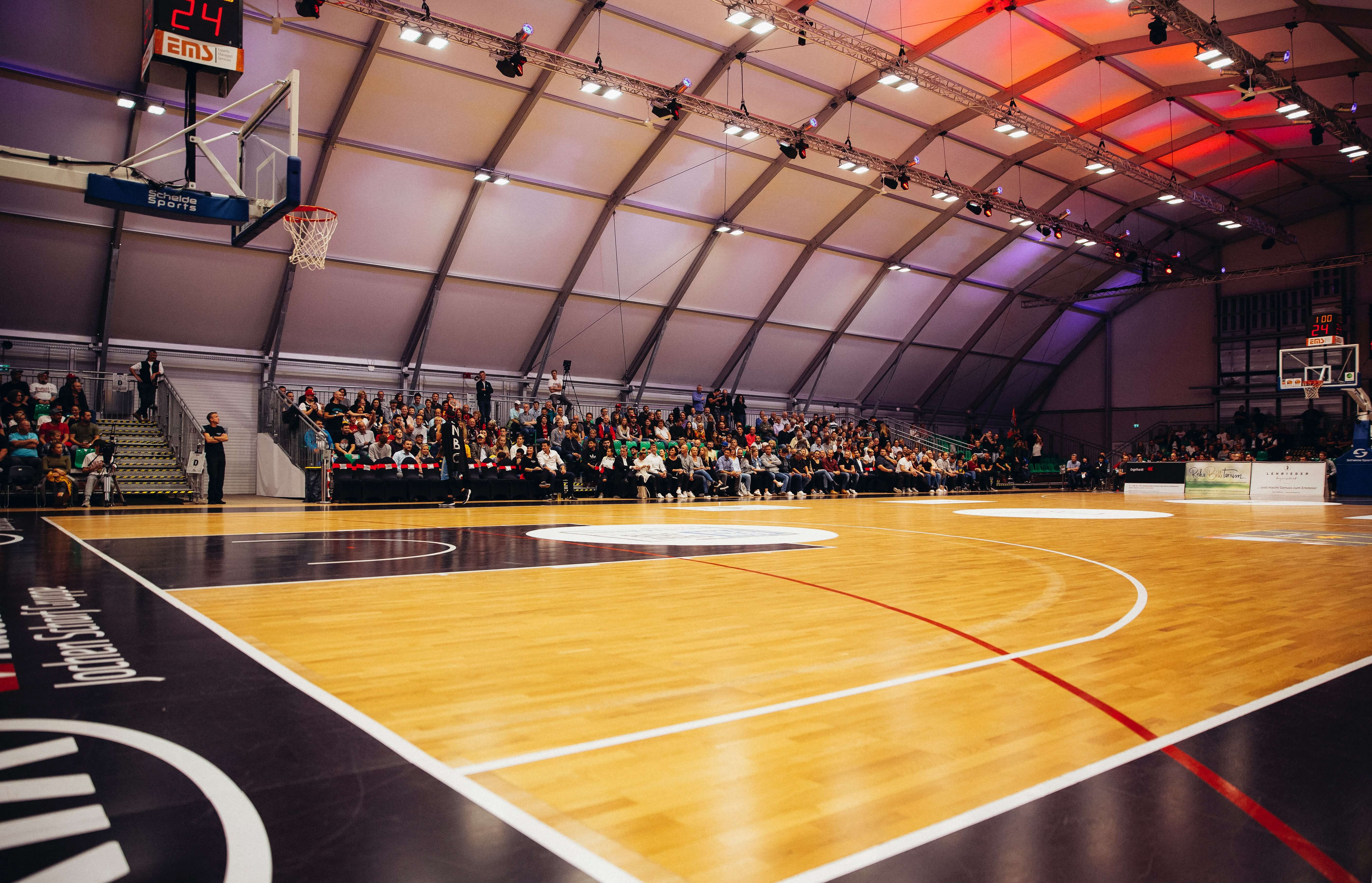 Full Court Basketball type of basketball field at 27 per hour